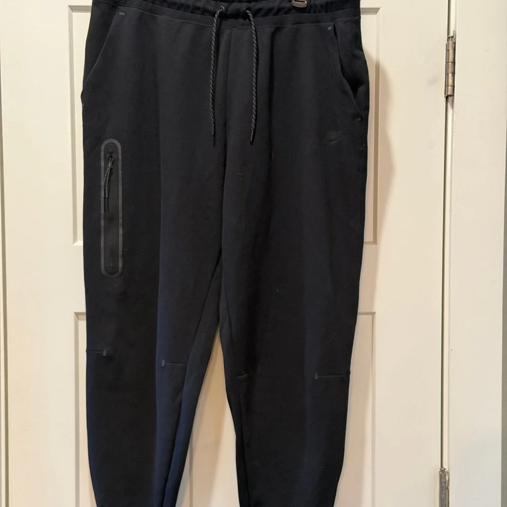 Nike Tech Women’s Fleece Jogger Pants Black Athletic Size Xl NWT